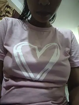 Chat soba uživo modela RAGNI-Love