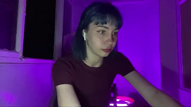 SuccubKira Live Chatraum