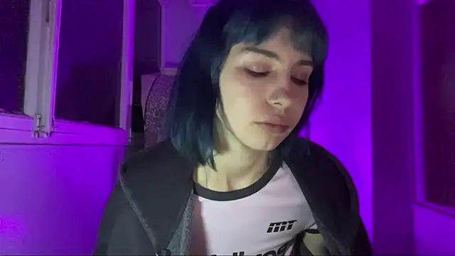 SuccubKira Live Chatraum