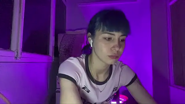 SuccubKiraのライブチャットルーム