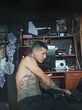 demoni0802 Adlı Modelin Canlı Sohbet Odası