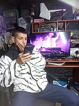 חדר צ'אט בשידור חי של demoni0802
