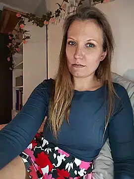 Candy_Cougar – Naživo chatovacia miestnosť