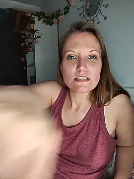 חדר צ'אט בשידור חי של Candy_Cougar