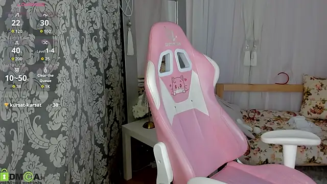 Nikki_Mi1k Cameră chat live