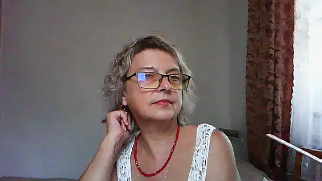Živá chatovací místnost ElizabethGorden