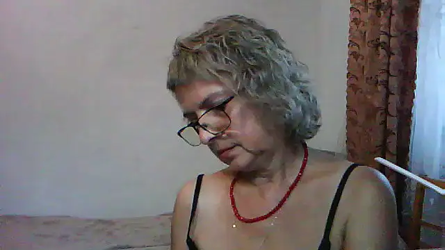 Živá chatovací místnost ElizabethGorden
