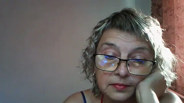 חדר צ'אט בשידור חי של ElizabethGorden