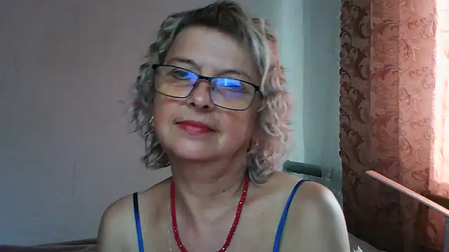 Živá chatovací místnost ElizabethGorden