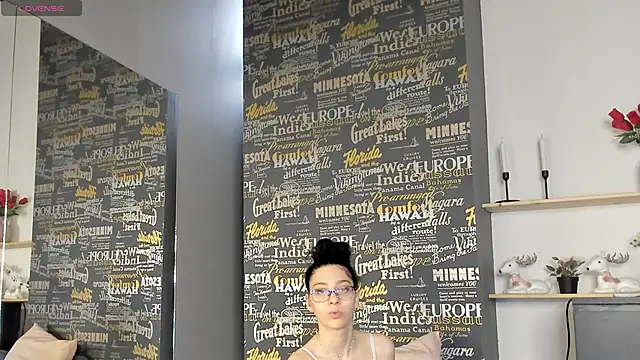 RavennBliss' Live Chat Room