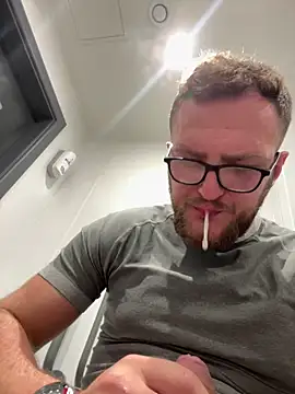 kaiboulton's Webcam Show
