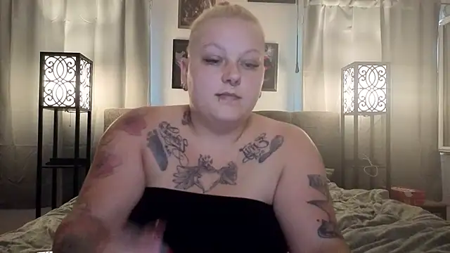 Sala de chat en directo de Lady_Peggi