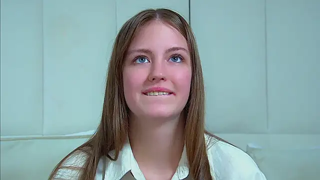 SofiaSarvains Cameră chat live
