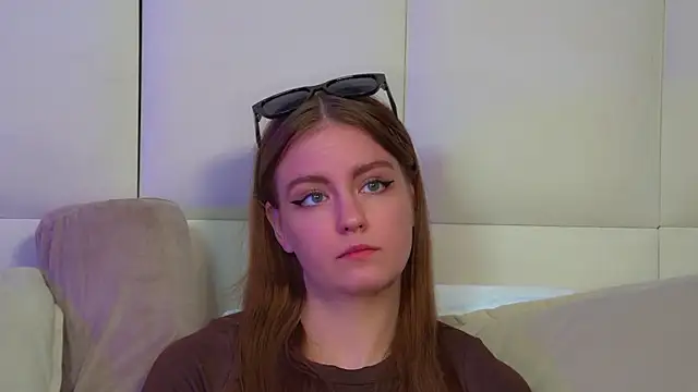 SofiaSarvains чат на живо