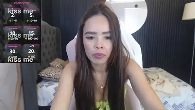 Chatroom en direct de naomis_36