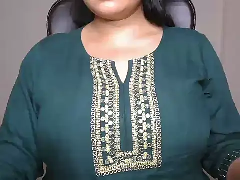 غرفة دردشة Yanshi23 المباشرة