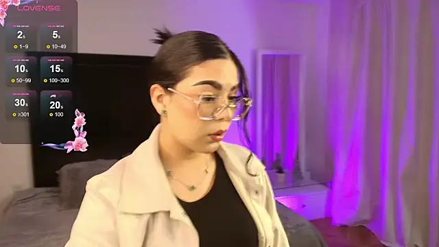חדר צ'אט בשידור חי של mariana_owen