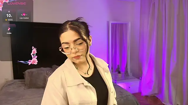 mariana_owen élő chatszobája