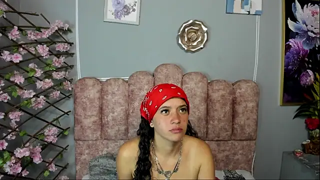 Chat XXX Live Sharlotshh