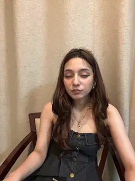 Lilywant Adlı Modelin Canlı Sohbet Odası