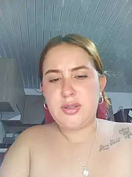 sweet_bella_29 élő chatszobája