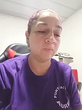 Tumilf's Live Chat Room