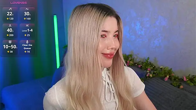 LindaThackerrn Live chat-huone