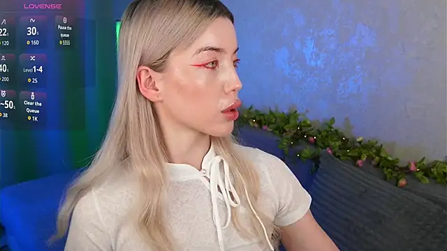Živá chatovací místnost LindaThackerr