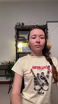 غرفة دردشة Mini_girl_do_it_better المباشرة