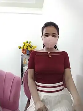 Ngot_ngao_thien_nga Adlı Modelin Canlı Sohbet Odası