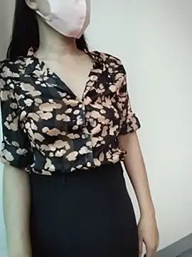 Lily-26: онлайн-чат