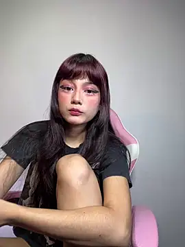AnaisX0X0's Live Chat Room