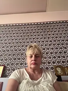 غرفة دردشة AnastasiaGrey777 المباشرة