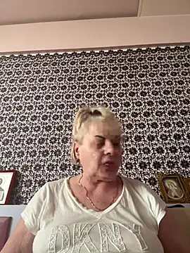 Živá chatovací místnost AnastasiaGrey777