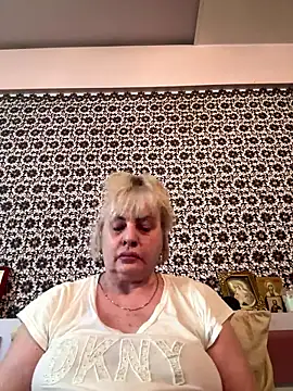 AnastasiaGrey777's Live Chat Room