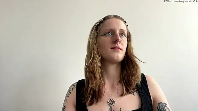 חדר צ'אט בשידור חי של LaraLovely