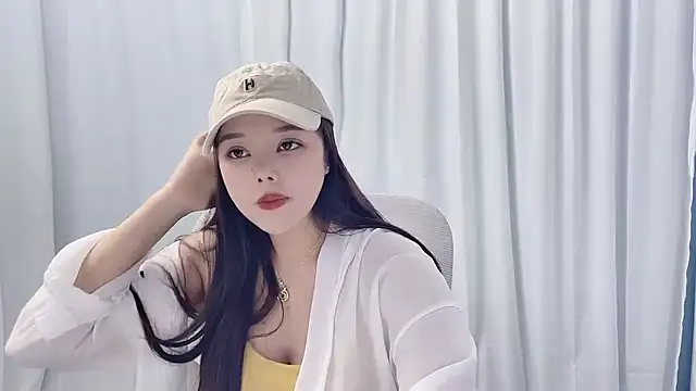 Qingqing19 Adlı Modelin Canlı Sohbet Odası