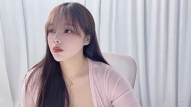 Qingqing19 чат на живо