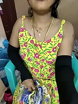 Tamil__Thara003's Live Chat Room