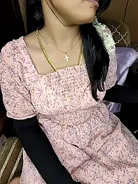 Chat ao vivo de Tamil__Thara003