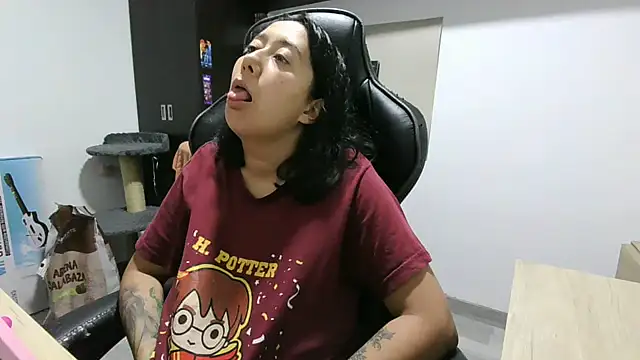 saramaSS Live Chatraum