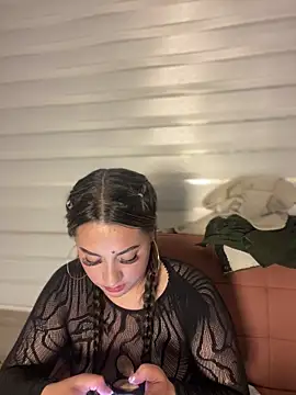 Phòng Chat Trực Tiếp IvySanchez_Pinkk