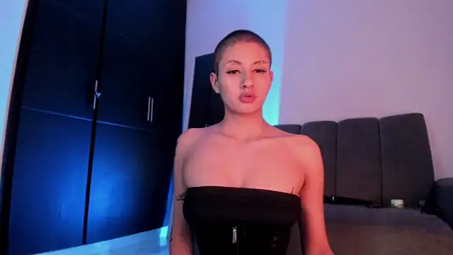 vandalovee_ Cameră chat live