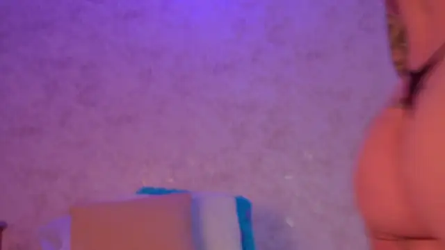Sala de chat en directo de Mia_hill1
