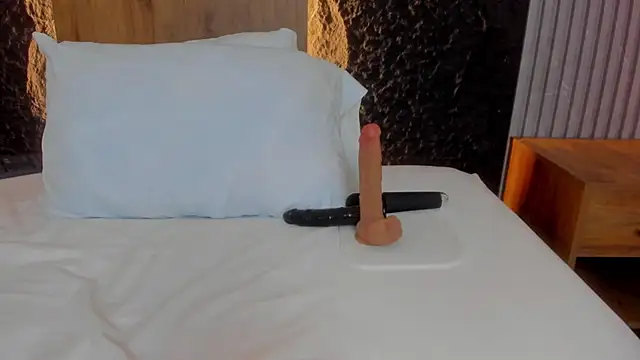 luna_blazze_ Adlı Modelin Canlı Sohbet Odası