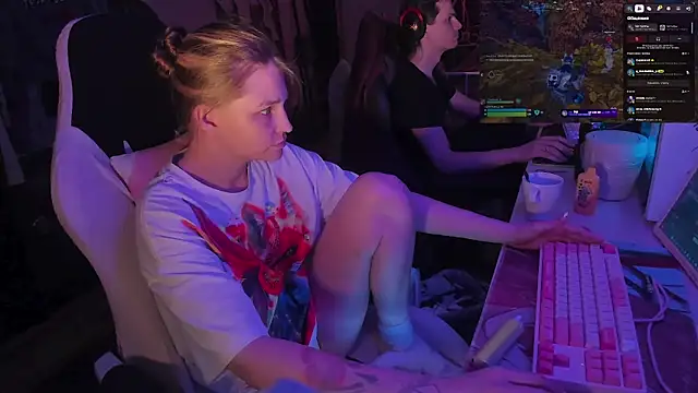 FuckinHotCouple1 – Naživo XXX chat