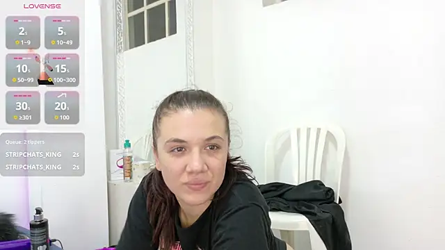 Katia_Rose23 Adlı Modelin Canlı Sohbet Odası