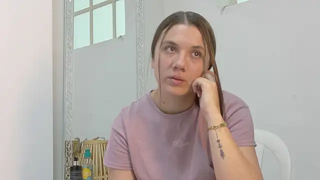 Živá chatovací místnost Katia_Rose23