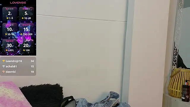 Katia_Rose23のライブチャットルーム