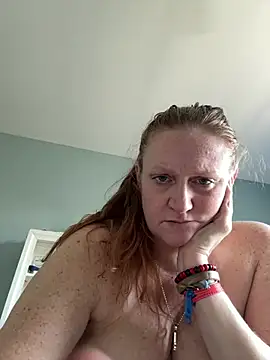 Sala de chat ao vivo de Kellilyn10